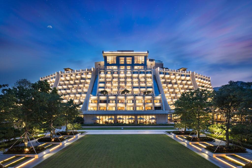 hilton